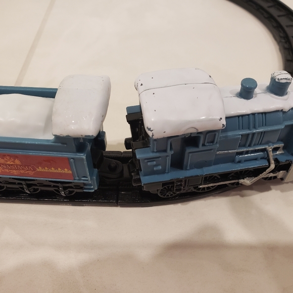 1997 Disney Anastasia Toy 4 Car Train and Railroad Track - Picture 3 of 12